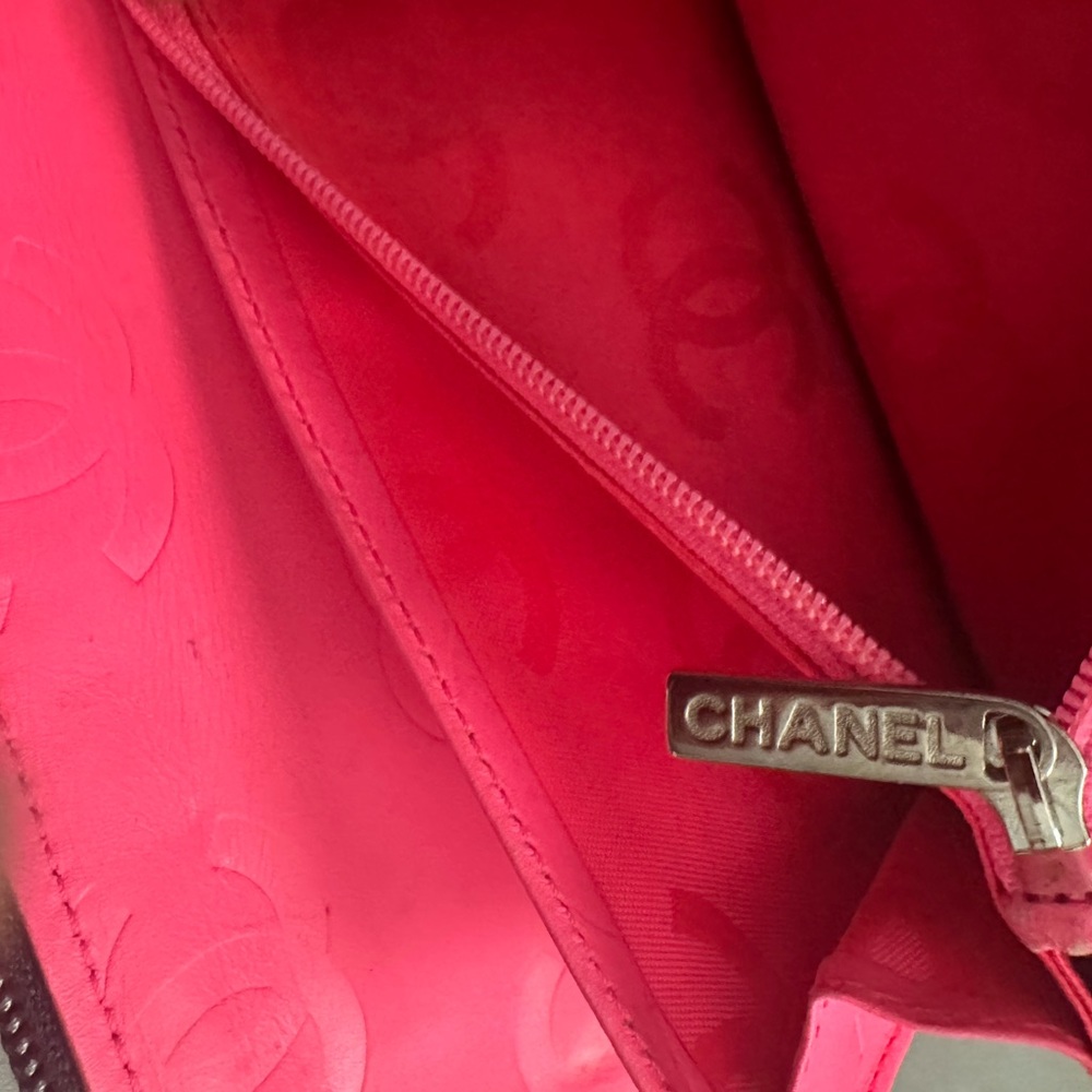 CHANEL Organizer 100% Authentic
Black Quilted Women's Bag - Picture 4 of 6
